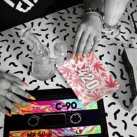 V Syndicate Glass Rollin' Tray 420 Pink Glass Rollin' Tray