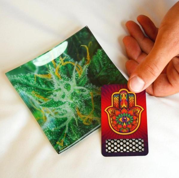 V Syndicate Grinder Card Hamsa Red Nonstick Grinder Card