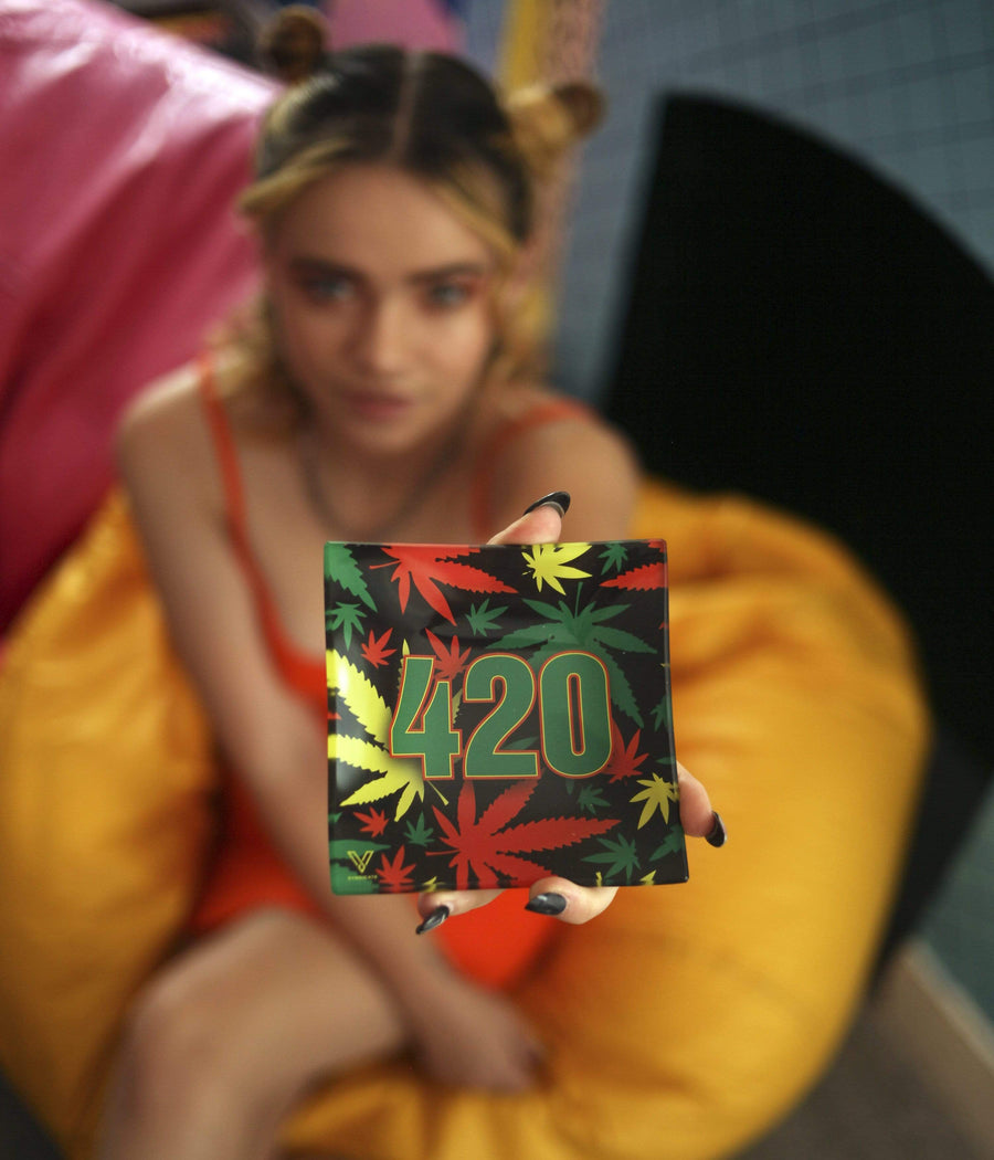 V Syndicate Blazin' Ashtray 420 Rasta Blazin' Ashtray Glass