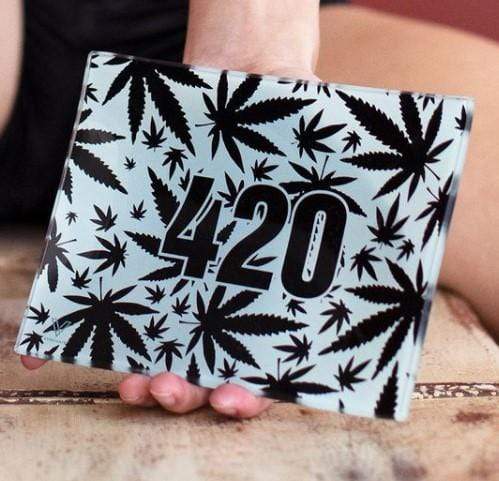 V Syndicate Glass Rollin' Tray 420 B&W Glass Rollin' Tray